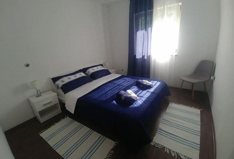 Anica Apartmani