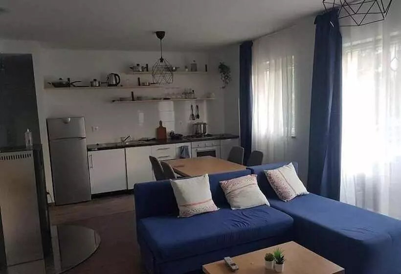 Anica Apartmani