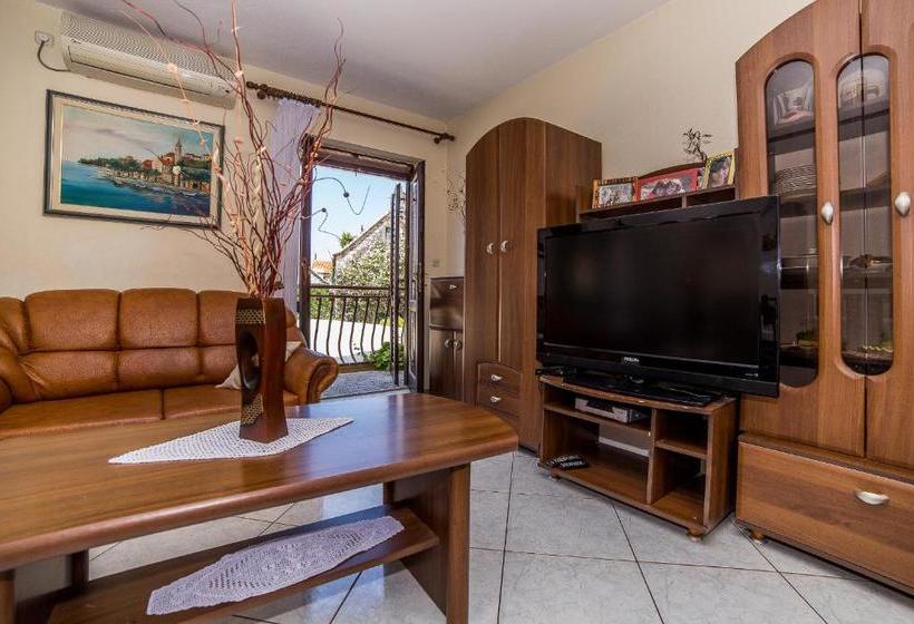 Apartments And Rooms Drpić