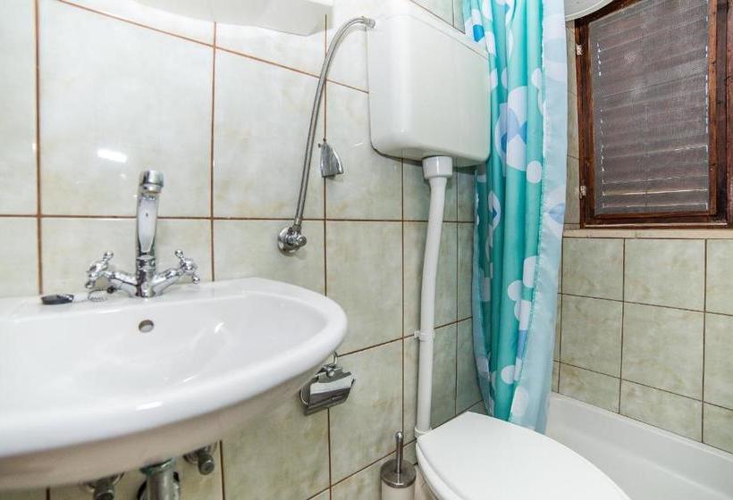 Apartments And Rooms Drpić