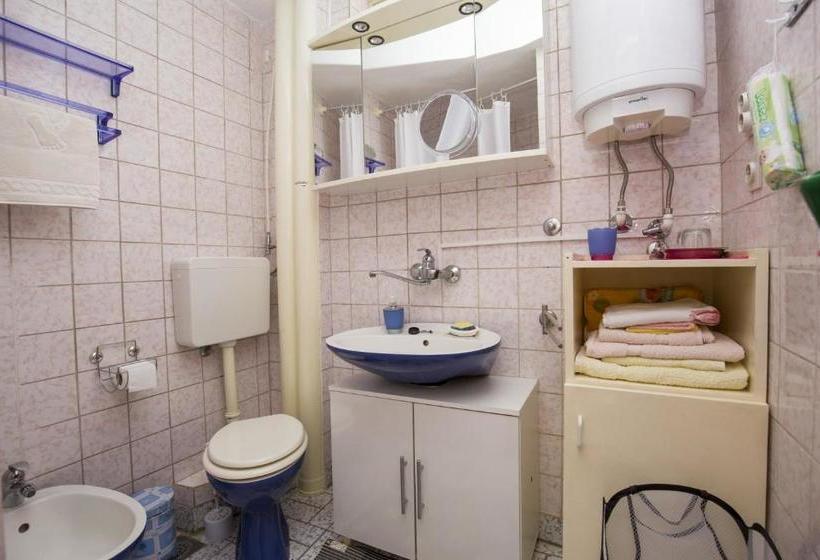 Apartment Laurus / Two Bedrooms A1