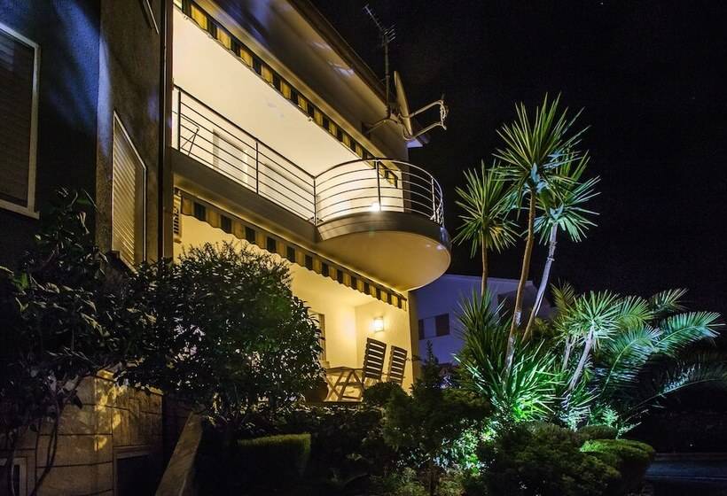 Apartment And Rooms Ana