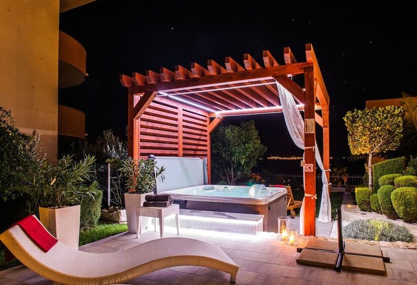 Apartment And Rooms Ana