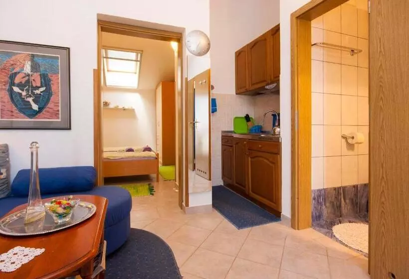 Apartments Grivičić