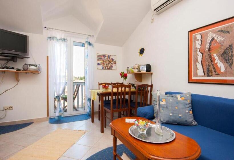 Apartments Grivičić