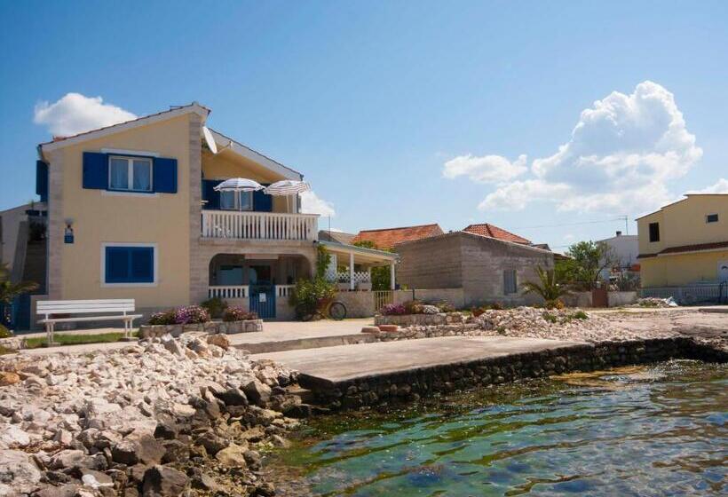 Apartments Grivičić