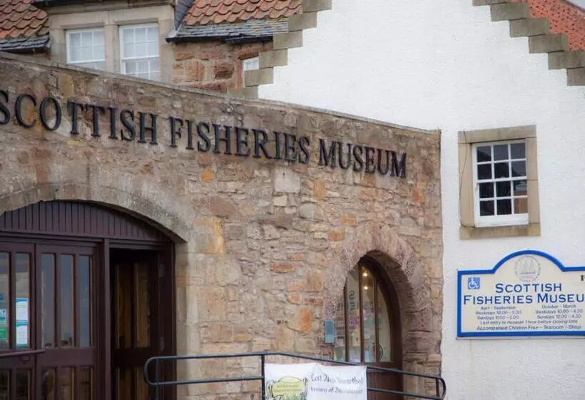 Auld Leigh Lann Apartments