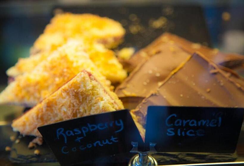 Auld Leigh Lann Apartments