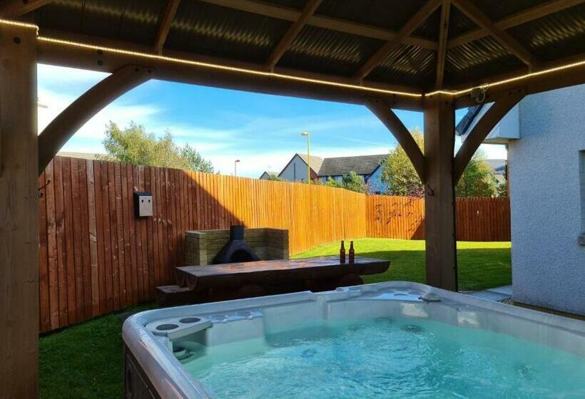 Eagle Lodge Aviemore Lodges