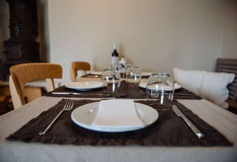 בית מלון כפרי Avragonio