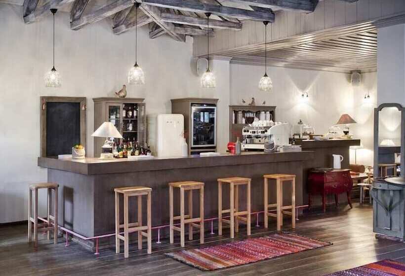 בית מלון כפרי Avragonio