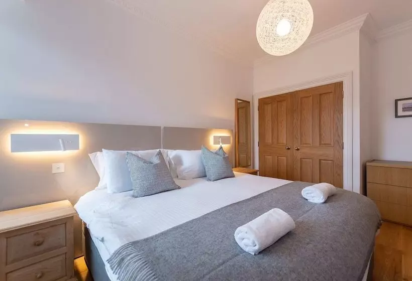 Luxury Penthouse On The Scores   Best View In St Andrews