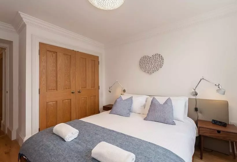 Luxury Penthouse On The Scores   Best View In St Andrews