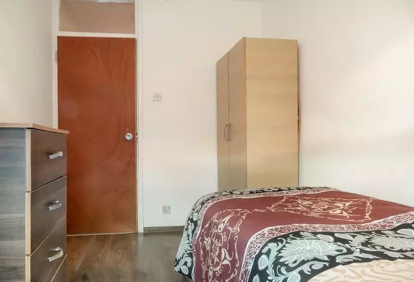 ペンション Hind Grove