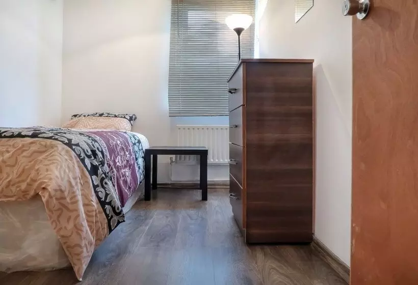 ペンション Hind Grove