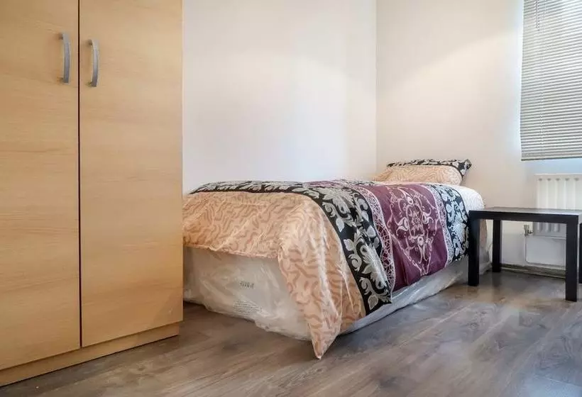 ペンション Hind Grove