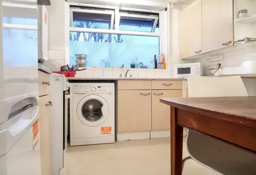 ペンション Hind Grove