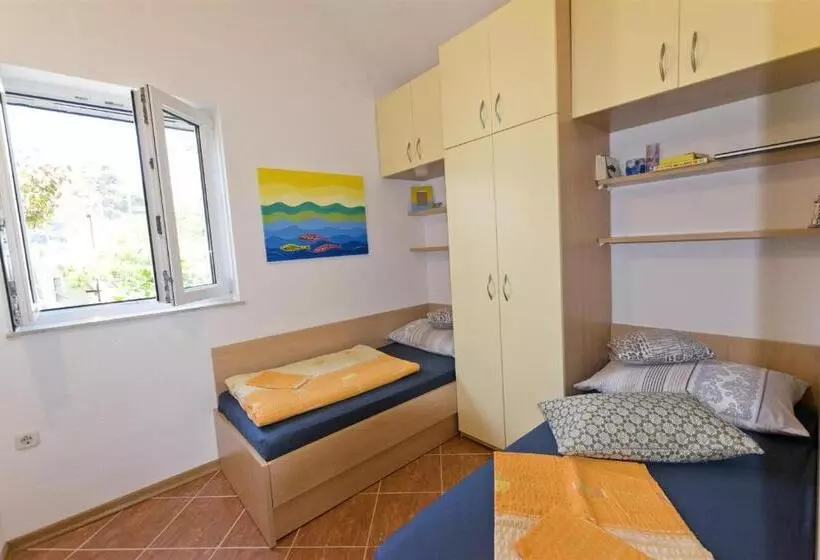 Apartment By The Sea