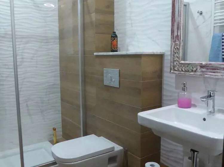 Bento Charming Apartment   65 Sixtyfive Boutique Home