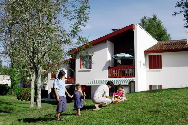 هتل Vvf Résidence Pays Basque Saint Jean Pied De Port