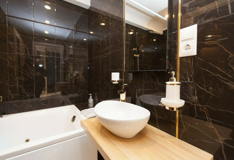 Kvart Boutique Petrovsky Park