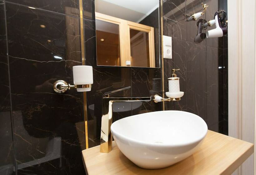 Kvart Boutique Petrovsky Park