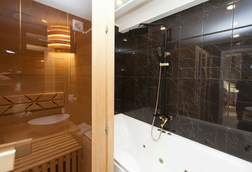 Kvart Boutique Petrovsky Park