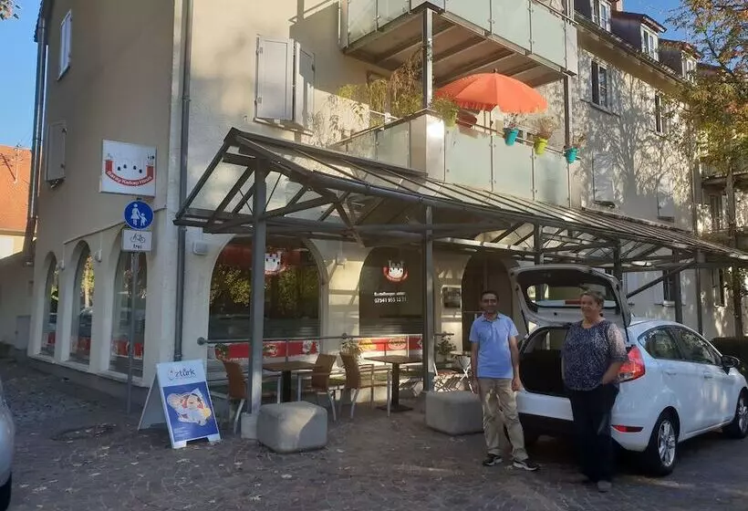 Lakeside Smoker Apartment Fdh