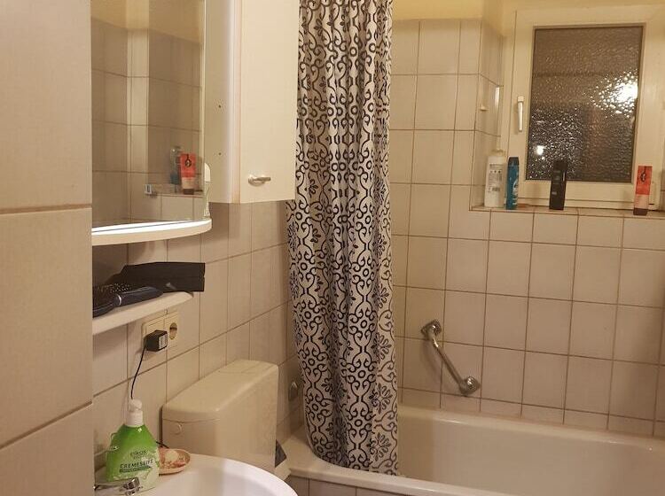 Lakeside Smoker Apartment Fdh