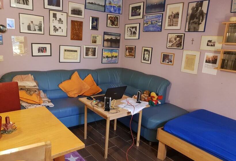 Lakeside Smoker Apartment Fdh