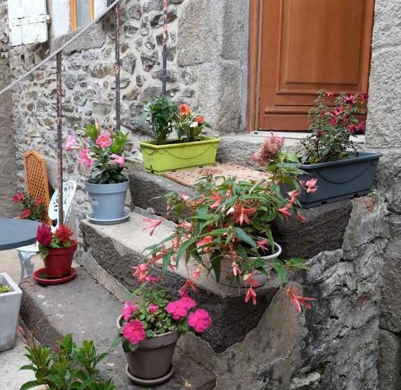 Le Refuge Des Alpes Mancelles