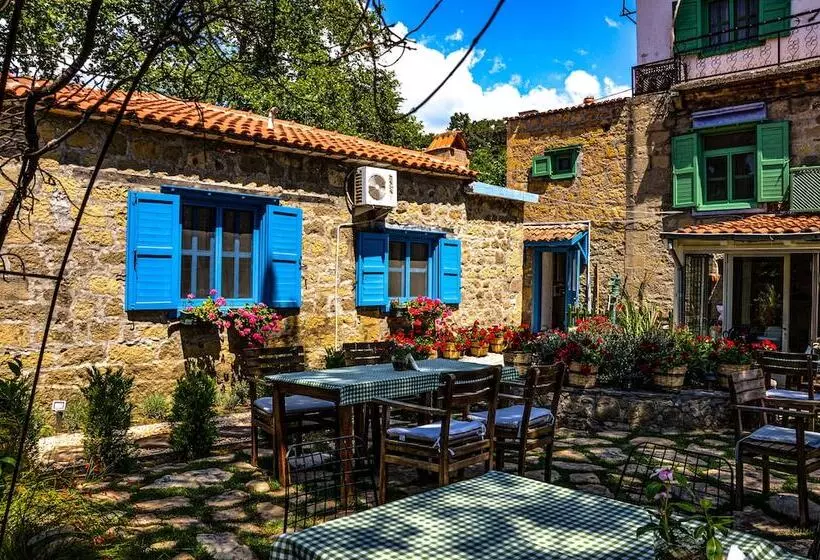 Majatalo Adatepe Otel