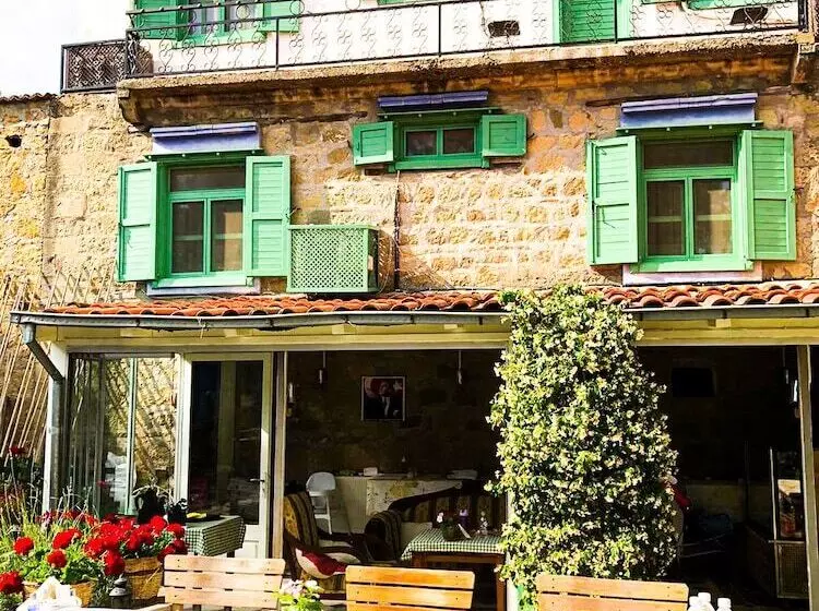 Majatalo Adatepe Otel