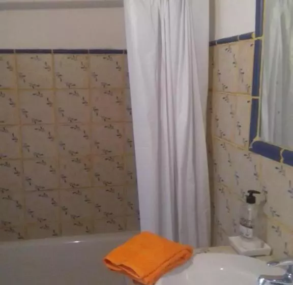 ペンション El Tinao