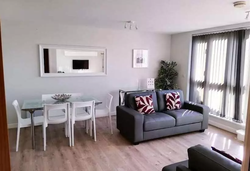 Roomspace Apartments  Park Lane