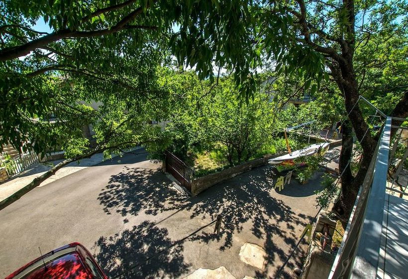 Apartmani Starigrad Paklenica   Danijel