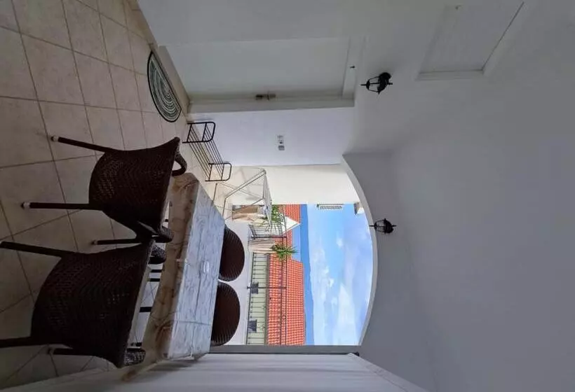 Apartments Karlo