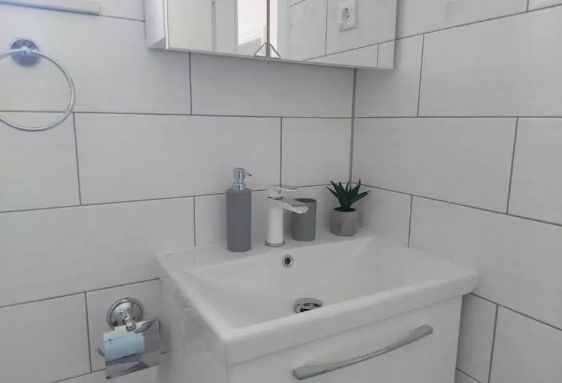 Apartments Karlo