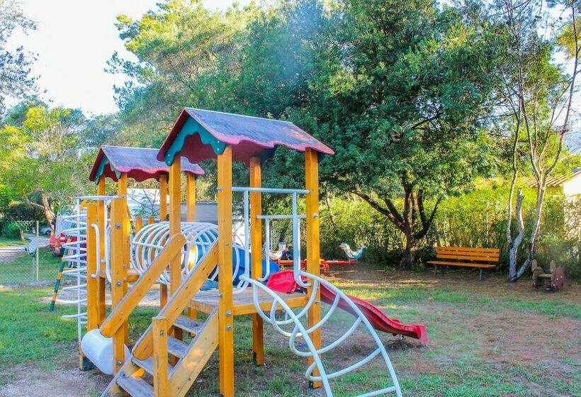 호텔 Happy Camp Mobile Homes In Karda Beach Camping And Bungalows