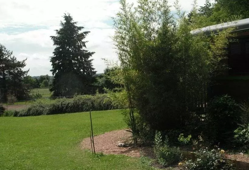 ホテル La Roulotte De L Albizia