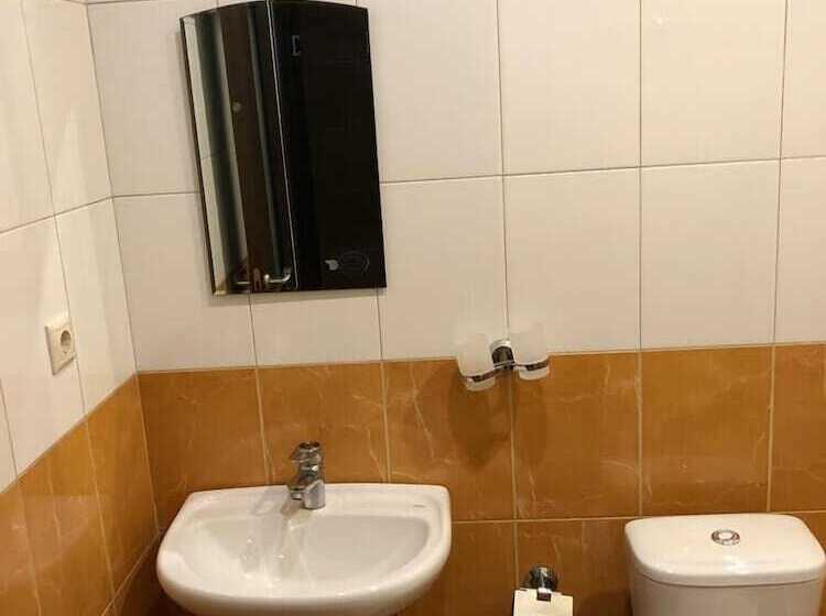 膳宿费 Voyazh Guest House