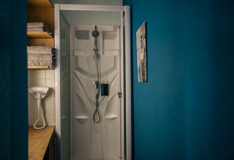 Urbn Dreams Into The Wild