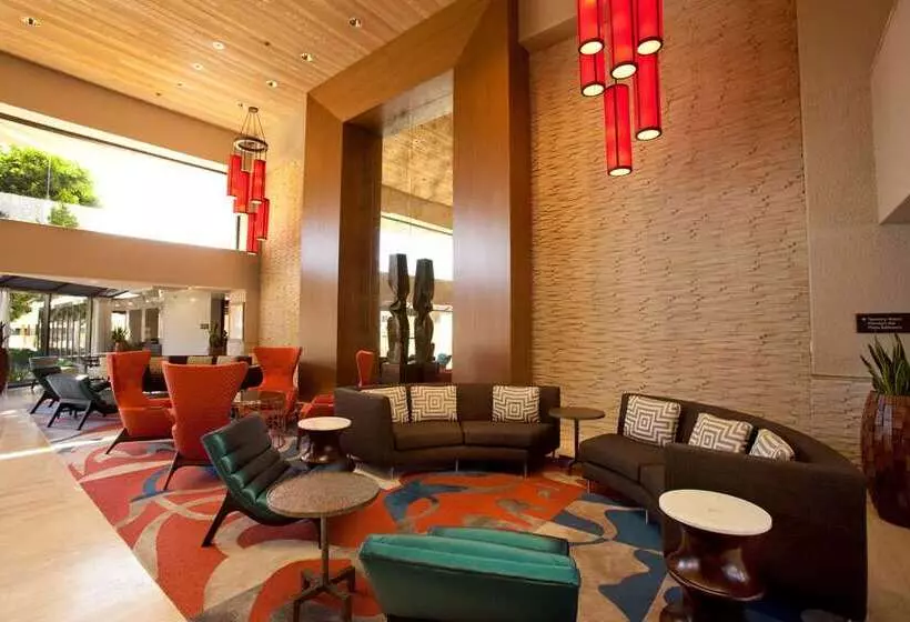 Hilton Palm Springs Resort