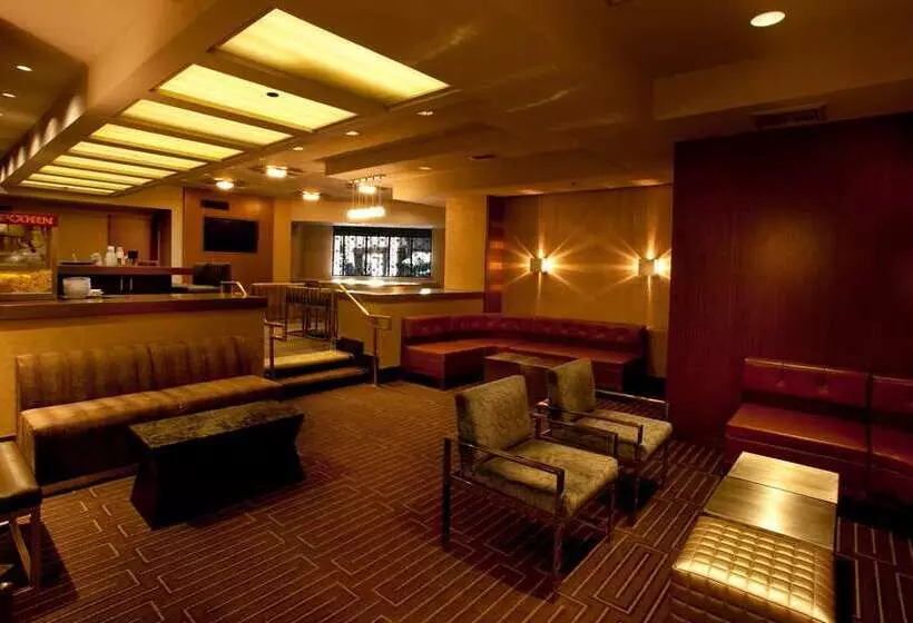 Hilton Palm Springs Resort