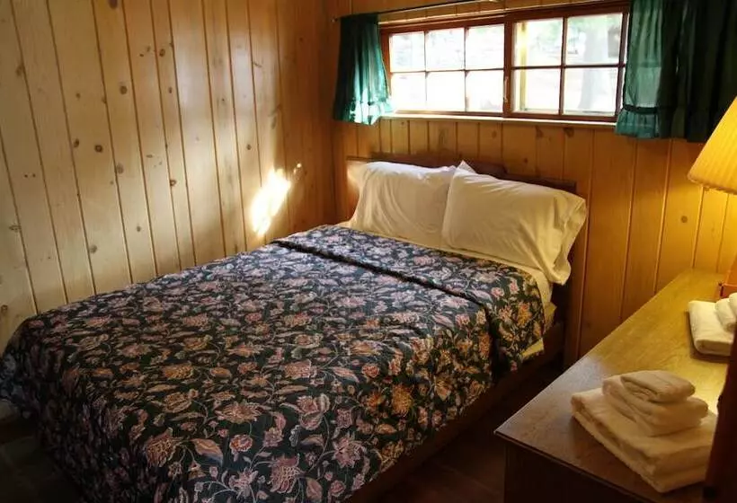 Holiday Acres Resort