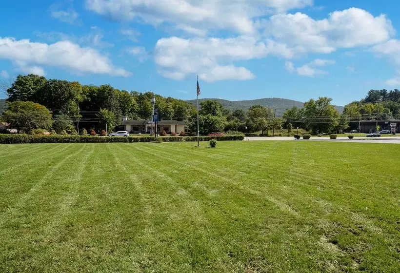 בית מלון כפרי Americas Best Value Inn At Central Valley Woodbury