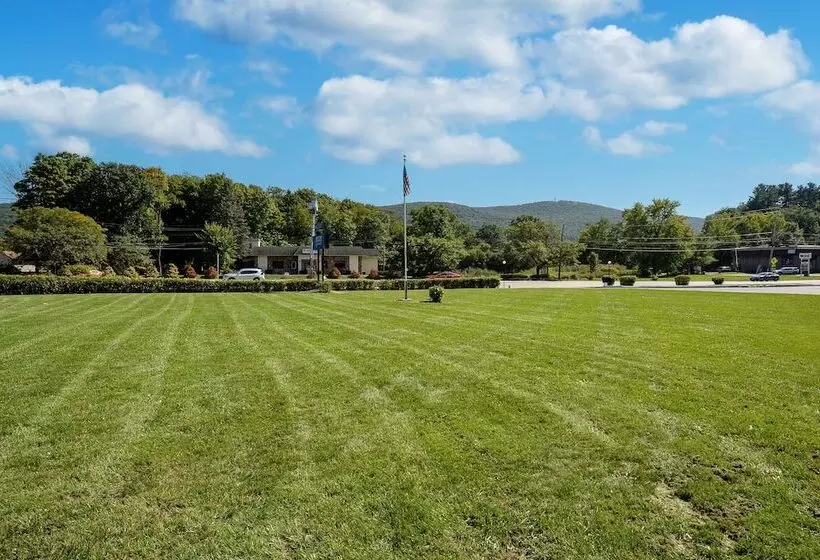 בית מלון כפרי Americas Best Value Inn At Central Valley Woodbury