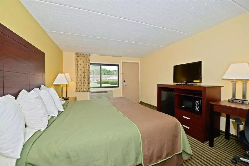 בית מלון כפרי Americas Best Value Inn At Central Valley Woodbury