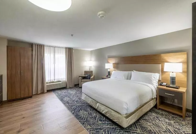 בית מלון כפרי Candlewood Suites Wichita Northwest, An Ihg