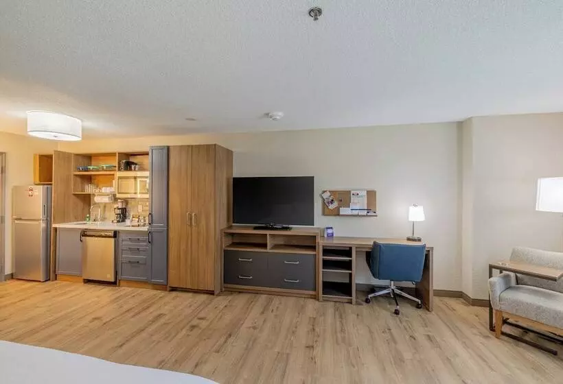 בית מלון כפרי Candlewood Suites Wichita Northwest, An Ihg